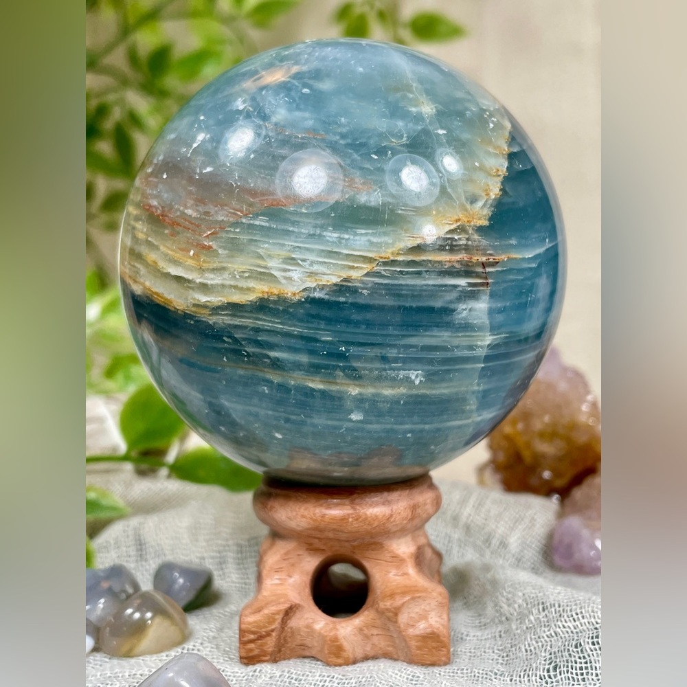 2460 Blue Onyx Crystal Sphere - Picture 7 of 12
